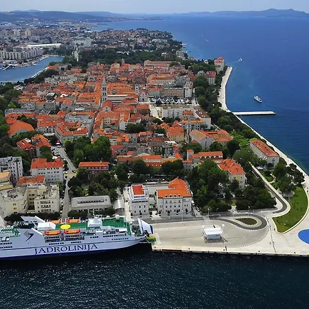 Apartman Domalu Zára